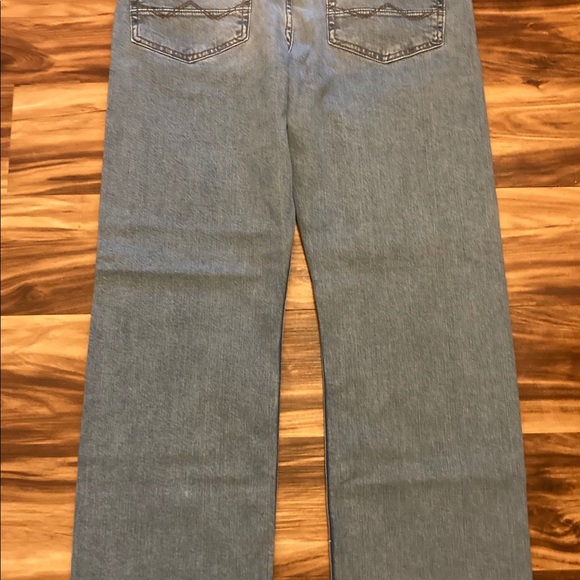 Wrangler Men’s Jeans    NWOT - Picture 3 of 3